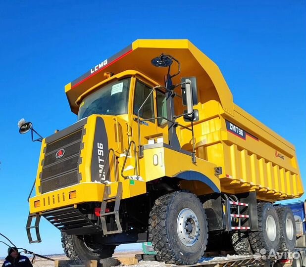 Водитель карьерного самосвала категории А3