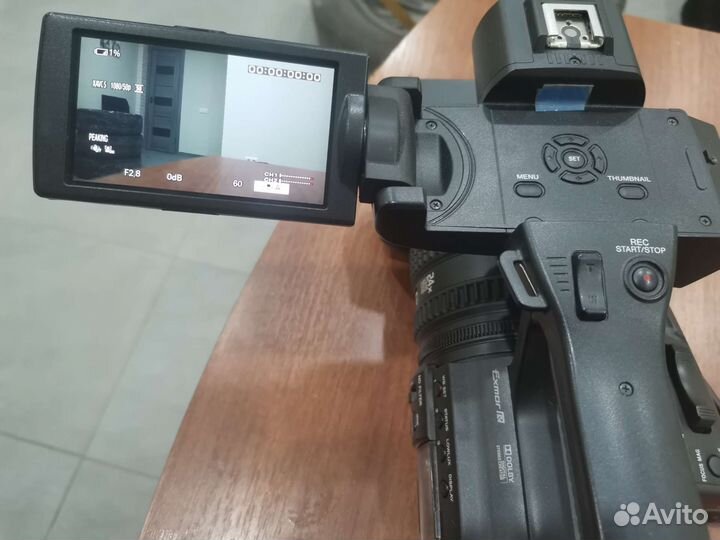 Видеокамера sony hxr-nx100