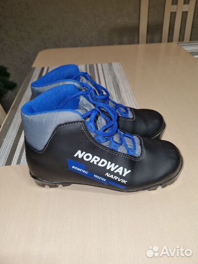 Лыжные ботинки детские 35