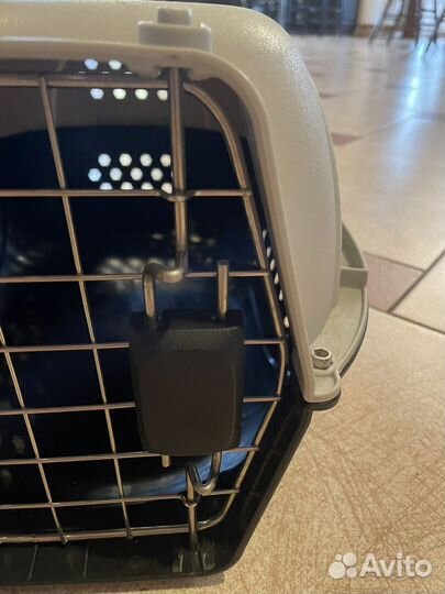 Переноска для кошек и маленьких собак