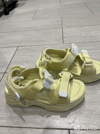 Босоножки для девочки