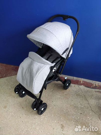 Коляска прогулочная 