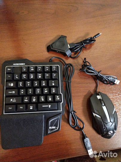 Геймпад для телефона (клавиатура+мышь)