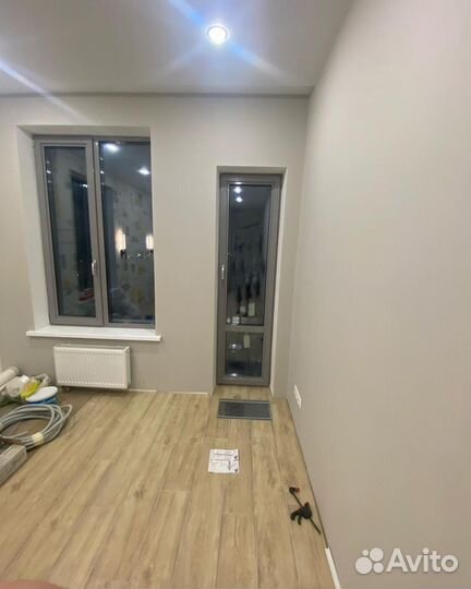 Поклейка обоев