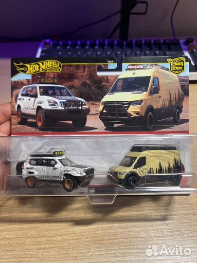 Hot Wheels 2-pack toyota & mercedes