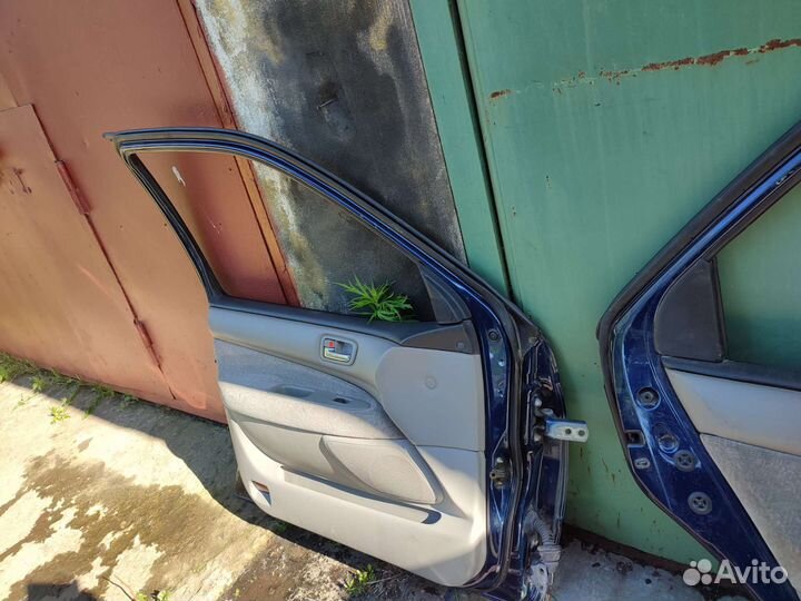 Дверь передняя левая тойота виста ардэо sv-50