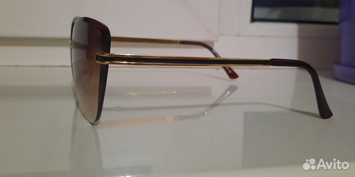 Солнцезащитные очки женские