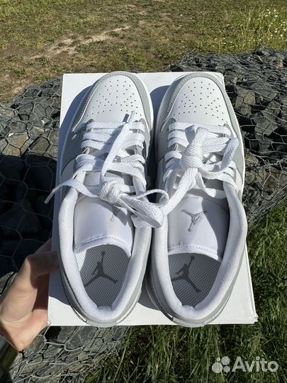 Nike Air Jordan 1 Low Wolf Grey Оригинал