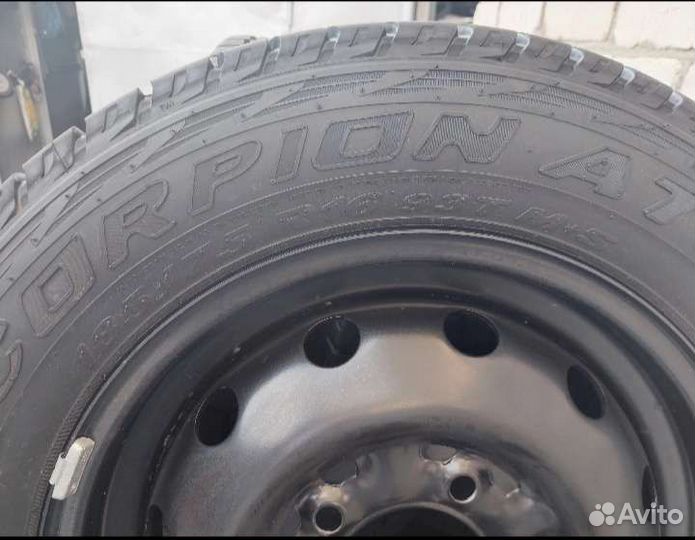 Продам новые всесезонные колеса pirelli