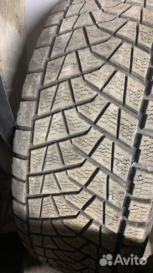 Bridgestone Blizzak DM-Z3 285/75 R16
