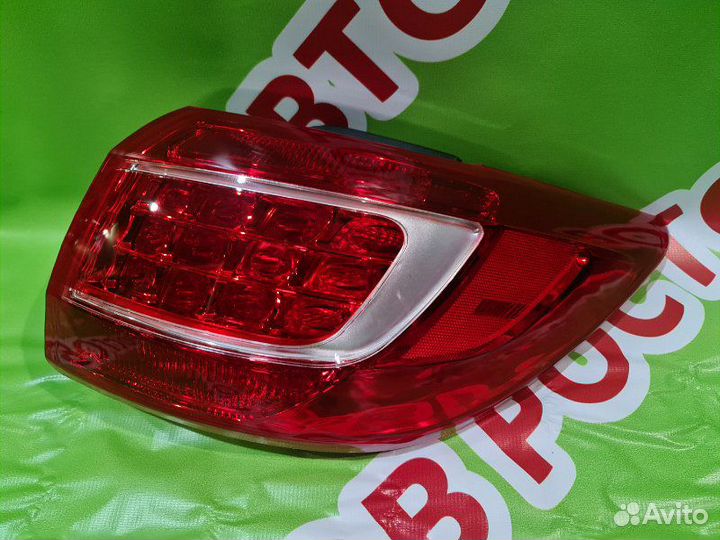 Фонарь задний правый наружный Kia Sportage 3