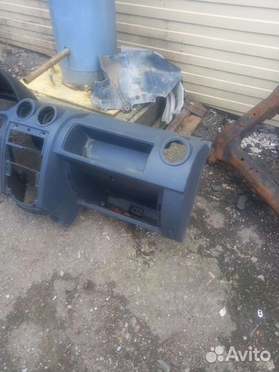 Рено Логан 1 торпедо