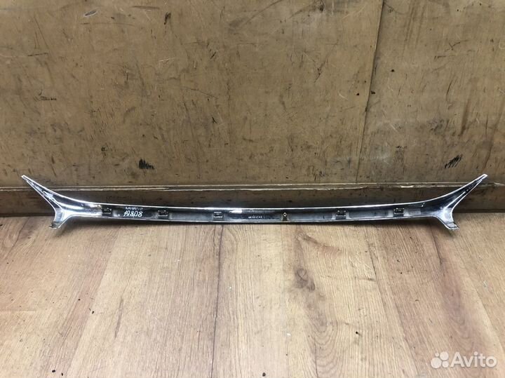 Накладка на решетку радиатора Toyota Camry V50 201