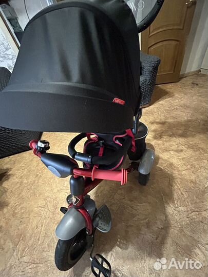 Детский велосипед с ручкой