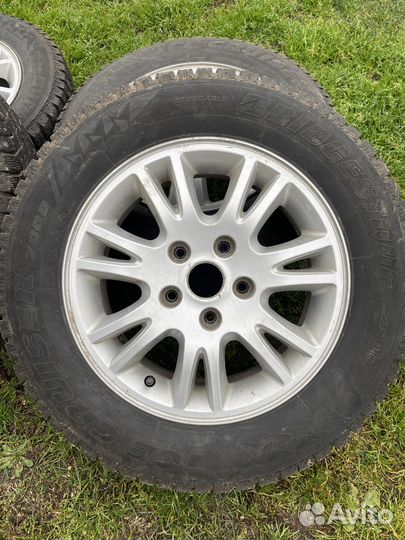 Колеса в сборе r15 зимние шипованные для suzuki