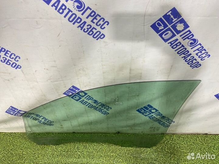 Стекло двери переднее правое Ford Focus 2 хэтчбек