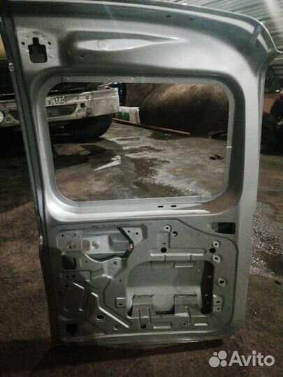 Продам дверь богажника лада ларгус левая