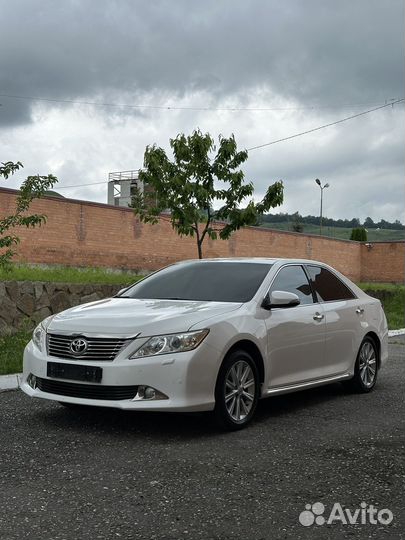 Toyota Camry 2.5 AT, 2014, 245 000 км