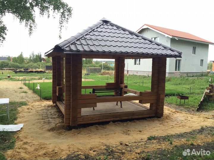 Бригада строителей