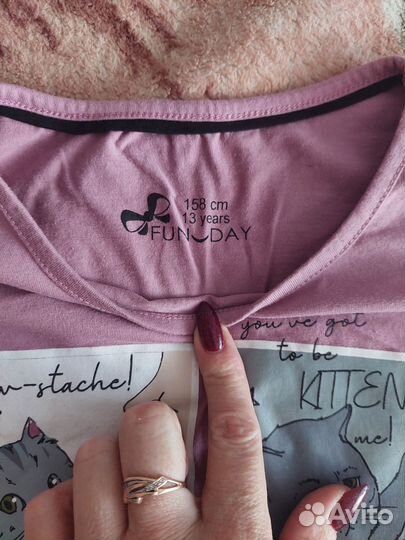 Футболка с длинным руковом на девочку 10-11 лет