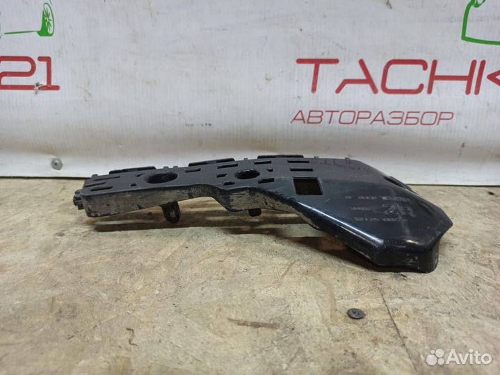 Кронштейн переднего бампера RH Toyota LC Prado 150