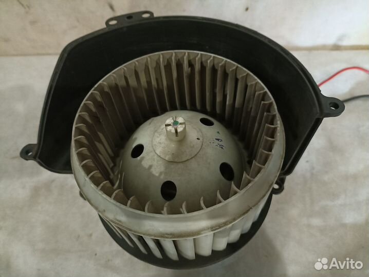 Opel Astra H Моторчик отопителя