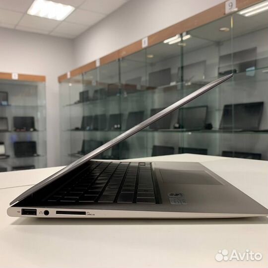 Ультрабук Asus 13.3