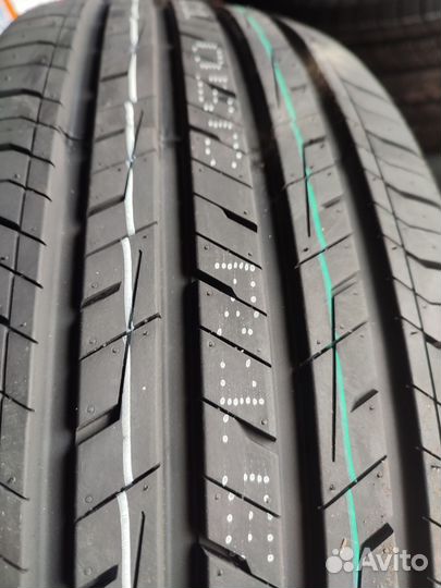 Tracmax X-Privilo TX5 205/60 R16