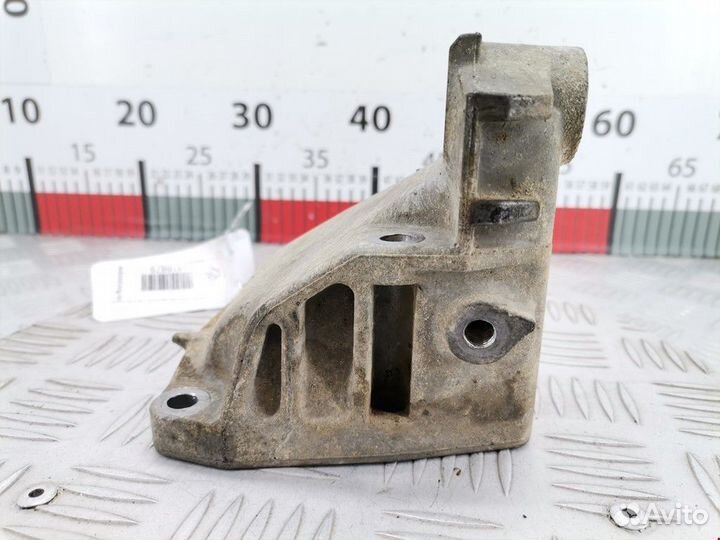 Кронштейн двигателя Mercedes-Benz M-Класс W163