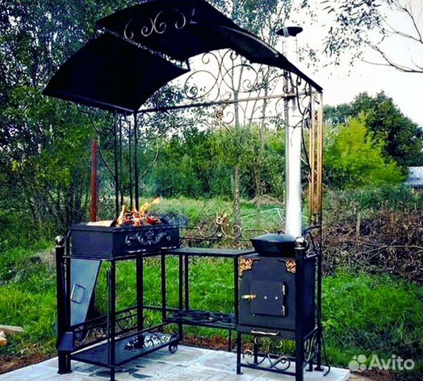 Мангал с крышей