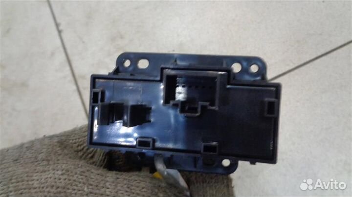 Кнопка многофункциональная Hyundai ix35 2010-2015