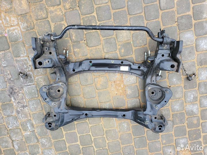 Передний подрамник балка подмоторная Genesis G80