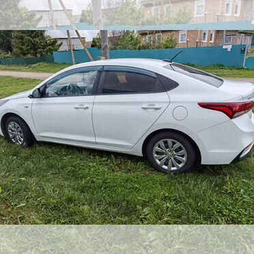 Hyundai Solaris 1.6 MT, 2019, 130 000 км