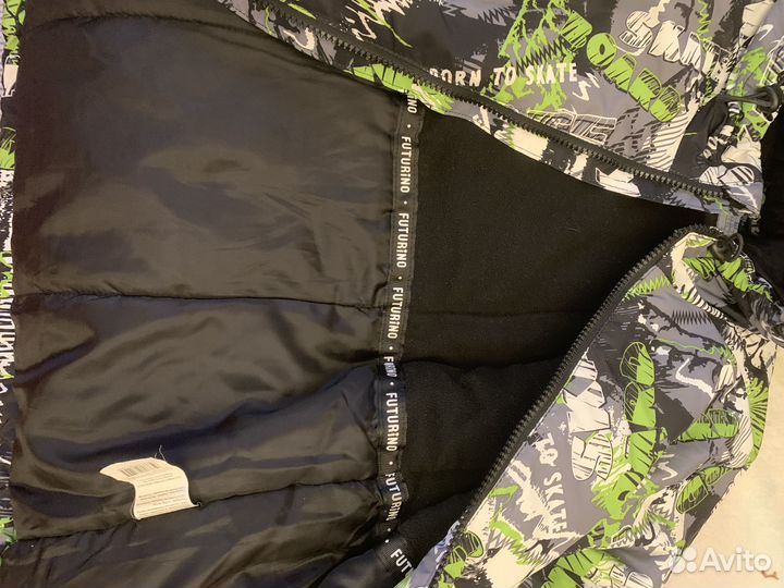 Продам детскую демисезонную (утепленную) куртку