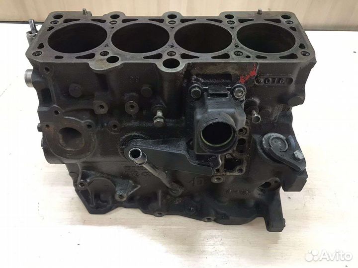 Блок цилиндров Audi a4 b5 ADR