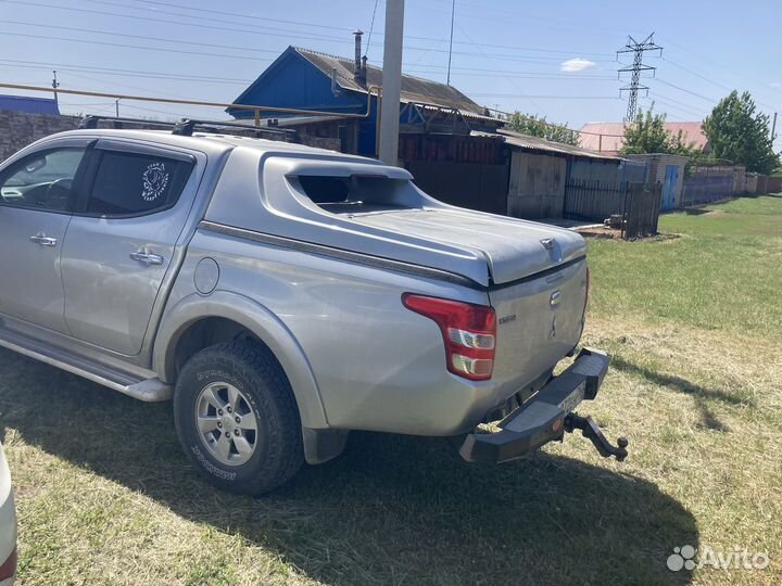 Крышка пикапа L200