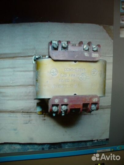 Трансформатор напряжения