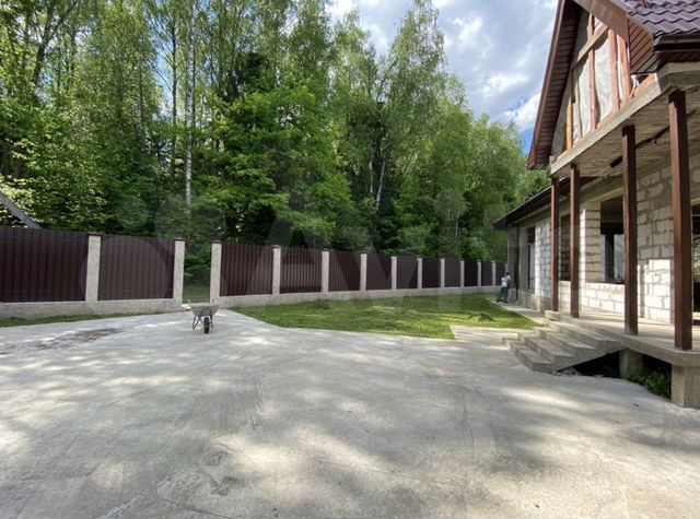 Дом 250 м² на участке 10 сот.