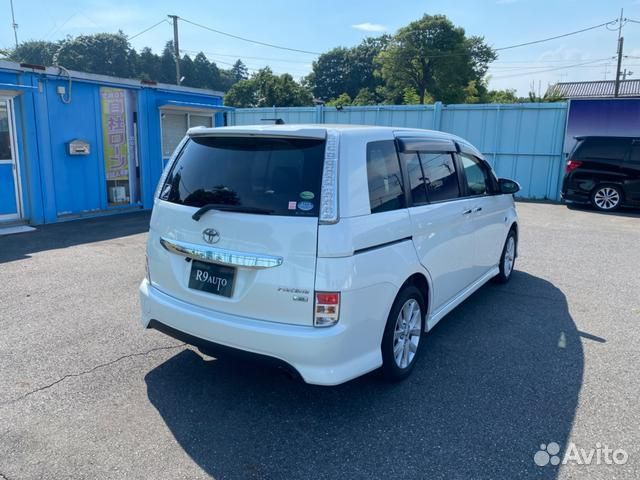 Toyota Isis 1.8 CVT, 2015, 46 500 км