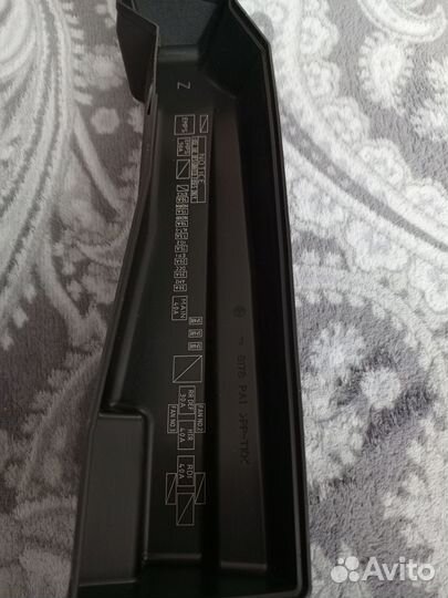 Крышка от блока предохранителей