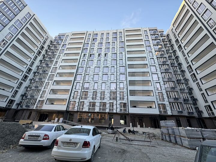 2-к. квартира, 82 м², 3/13 эт.