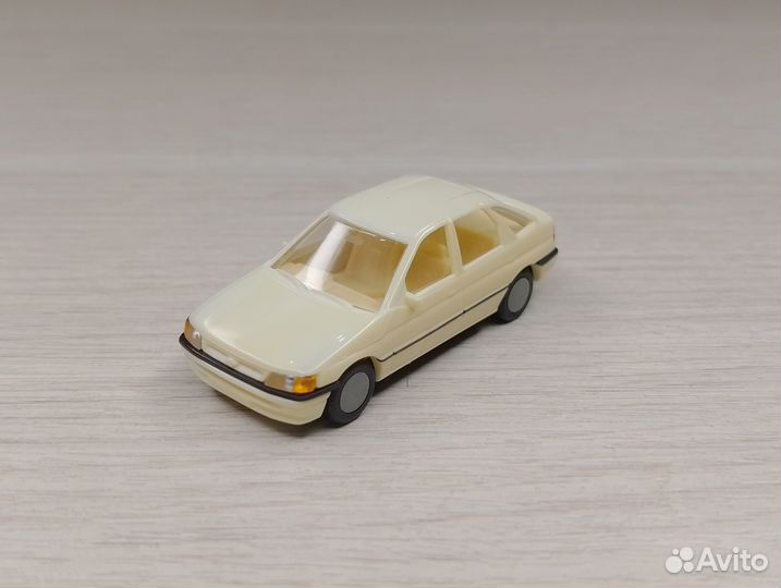 A31.1) Ford Escort V (1990-1997) бежевый