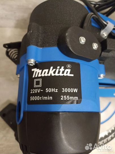 Торцовочная пила makita на ремне