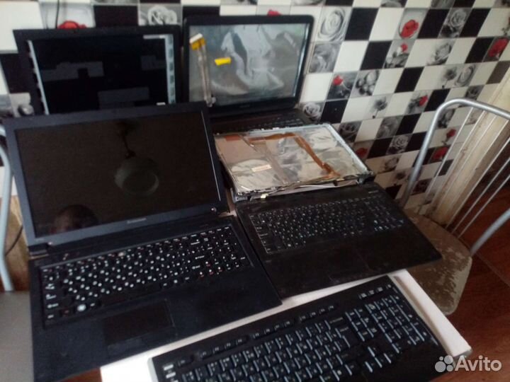 Ноутбук на запчасти