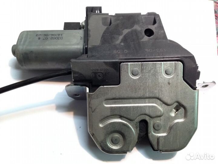 Замок багажника Мерседес 221, А2217500085