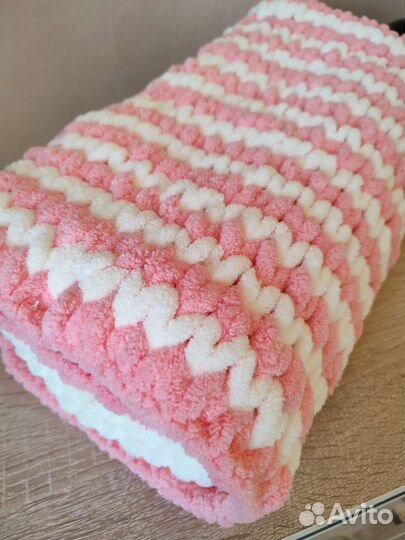 Новые плюшевые пледы в наличии