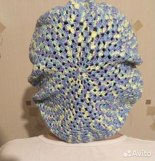 Летний берет. Связан из хлопка. Размер 56-57