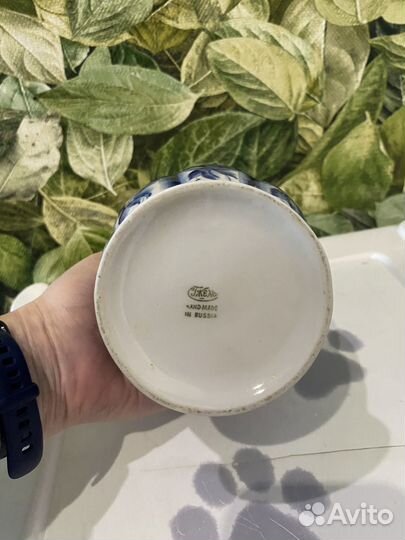 Фарфоровая ваза для цветов гжель