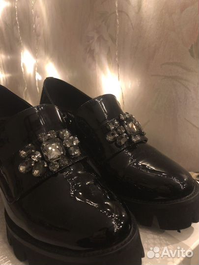 Ботильоны лаковые 38