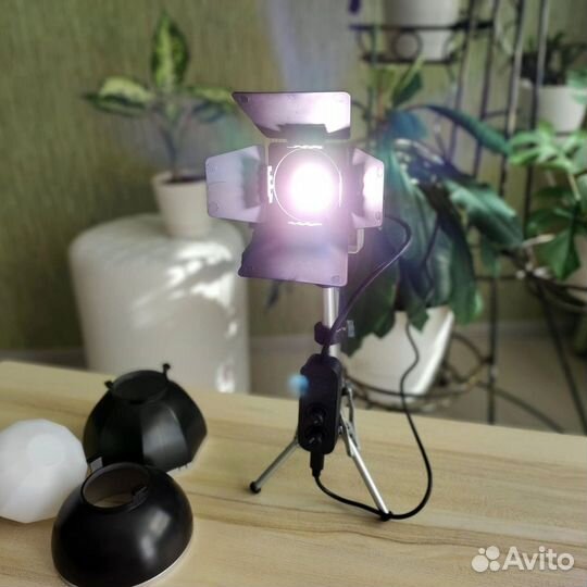 Прожектор для фото/ видео съёмки Новый